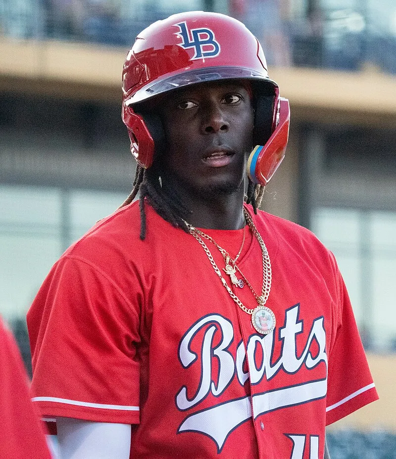 Elly De La Cruz Net Worth 2026 - Cincinnati's Speed Demon Races Toward Financial Stardom